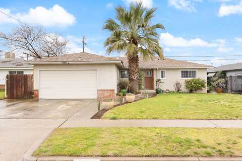N Buckingham Way, Fresno, CA 93726