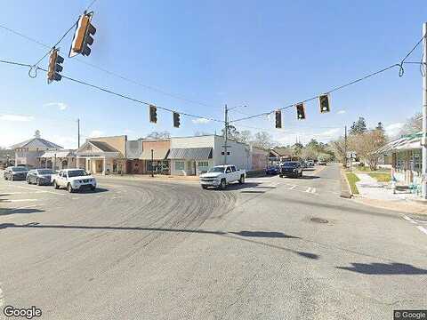 Ashbourne Dr, Hahira, GA 31632
