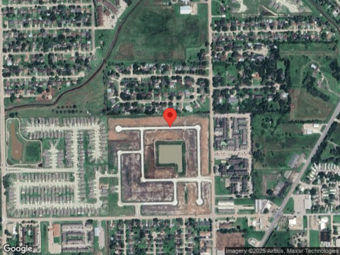Robin St, Angleton, TX 77515