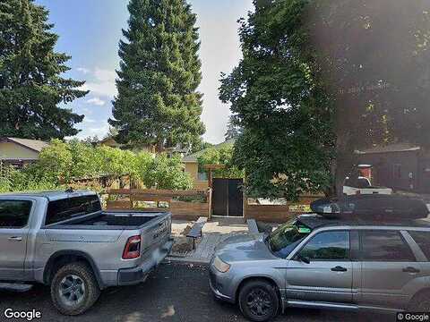 Nw Columbia St # &2, Bend, OR 97703