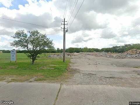 Grace St, Bay City, TX 77414