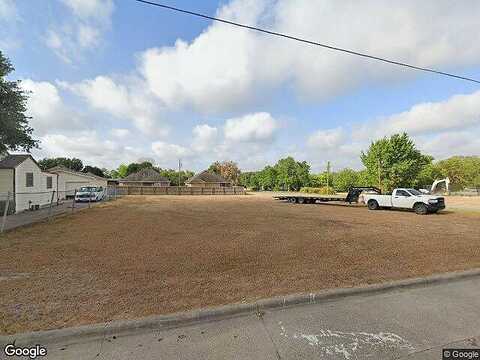 Jeter Dr, Bryan, TX 77803