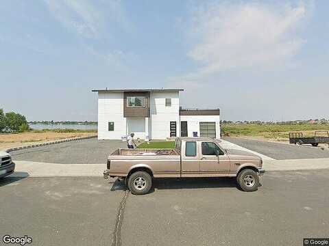 S Broadwalk Avenue, Moses Lake, WA 98837