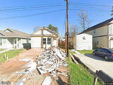 W Ivanhhoe St, Montgomery, TX 77316