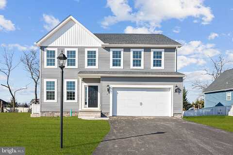 Maple Ln #179, HANOVER, PA 17331