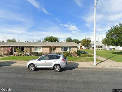 El Dorado Dr # M9-208C, Seal Beach, CA 90740