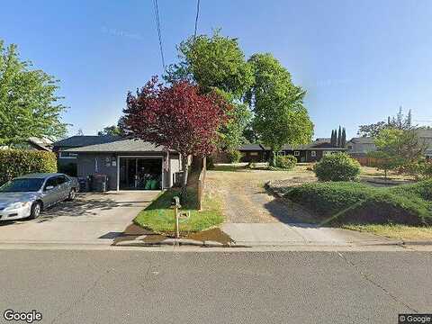 Woodrow Ln, Medford, OR 97504