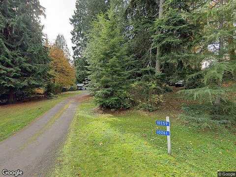 Sunrise Pl Ne, Bainbridge Island, WA 98110