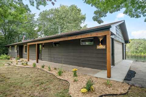 154Th St W Street, Savage, MN 55372