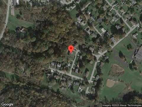 Woodburn Ln, Greensburg, PA 15601