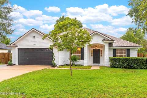London Lake Drive W, Jacksonville, FL 32258