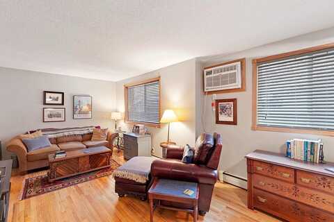 Grand Avenue, Saint Paul, MN 55102