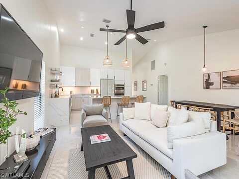 Parktree Court Sw, Naples, FL 34110