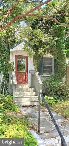 W Strasburg Road, West Chester, PA 19382