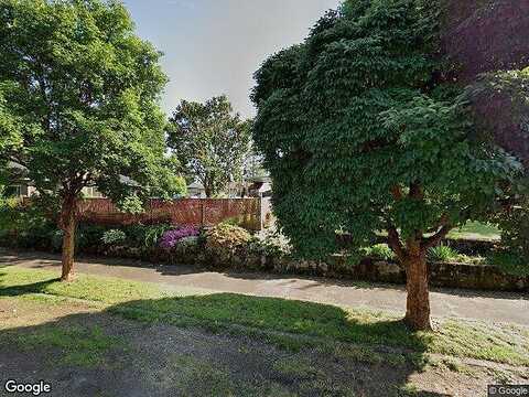 N Syracuse St, Portland, OR 97203