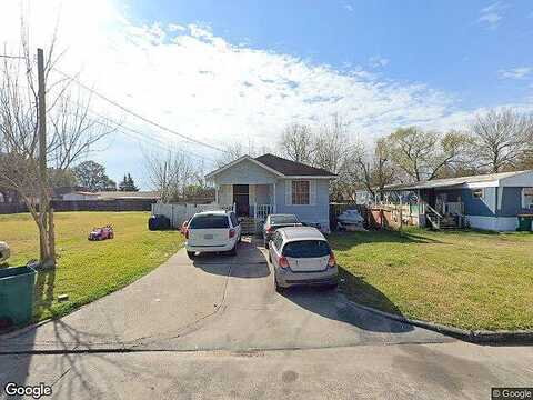 W Holly Ave # B, Pasadena, TX 77502