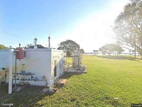Lakeshore 1954 Dr 1954, North Palm Beach, FL 33408