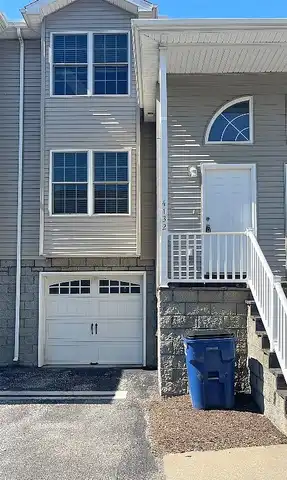 Wood Hills Drive Drive, Erie, PA 16510