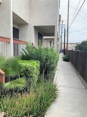 La Rica Avenue, Baldwin Park, CA 91706