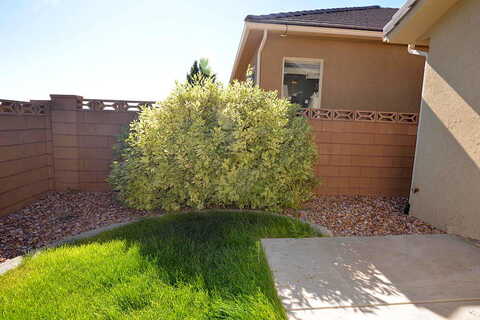 W Crescent Heights Dr, Cedar City, UT 84720