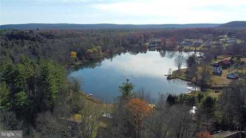 Lakeside Rd, White Haven, PA 18661