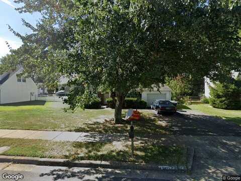 Pleasantview, FAIRFAX, VA 22033