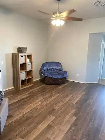 Newman, IOWA PARK, TX 76367