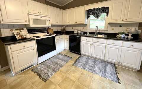 Hilltop, GRIFFIN, GA 30224
