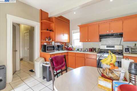 26Th, OAKLAND, CA 94601
