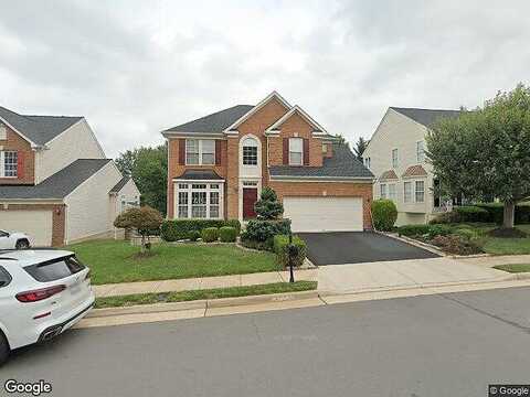 River Crest, STERLING, VA 20165