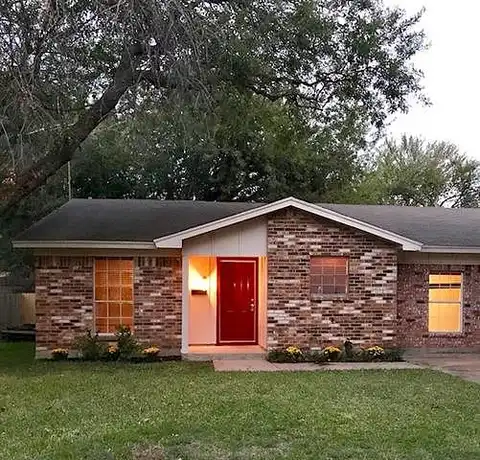 Sue Ann, BURLESON, TX 76028