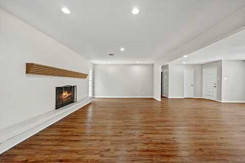 Mccurry, BEDFORD, TX 76022