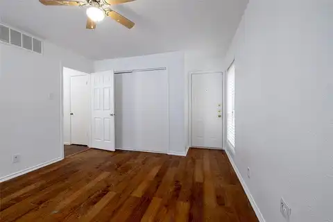 Stoneybrook, FORT WORTH, TX 76112