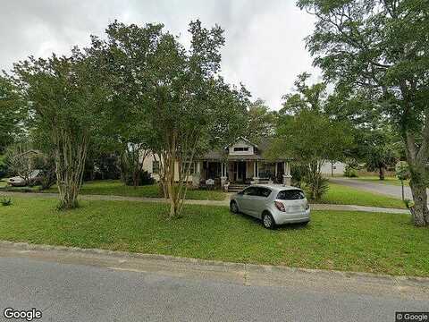 Lee, PENSACOLA, FL 32501