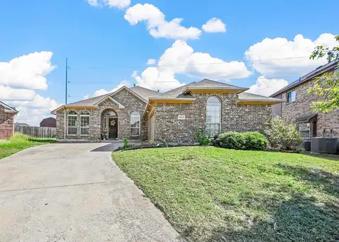 Betsy, GLENN HEIGHTS, TX 75154