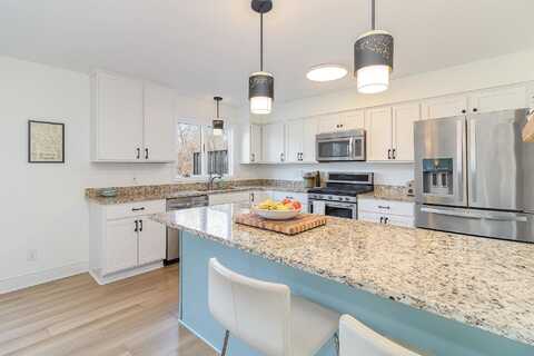 Berkshire, MINNEAPOLIS, MN 55437