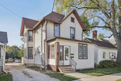 Caroline, WAUKESHA, WI 53186