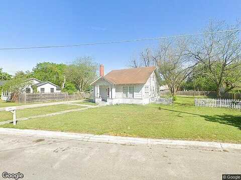 Maple, LOCKHART, TX 78644