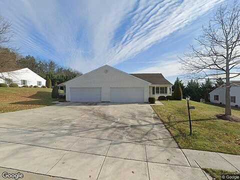 Village, SPRING GROVE, PA 17362