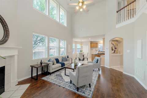 Dapper, MCKINNEY, TX 75070