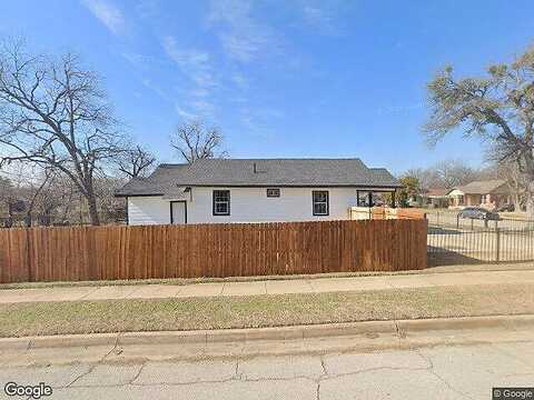 Davis, FORT WORTH, TX 76104