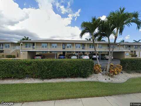 Country Club, CAPE CORAL, FL 33904