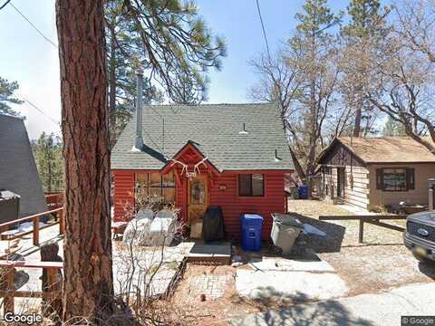 Wanita, BIG BEAR LAKE, CA 92315