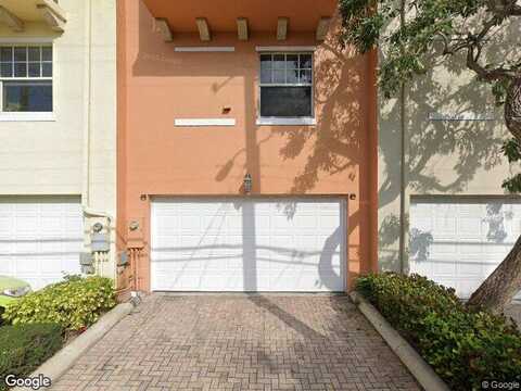 L, Lake Worth, FL 33460