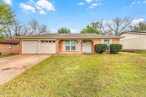 Carla, ARLINGTON, TX 76014