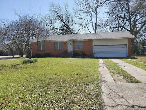 1St, MOUNT PLEASANT, TX 75455