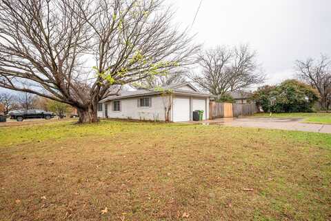 W Cedar Street, Hurst, TX 76053