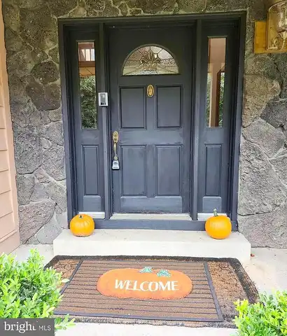 Graychal, KENNETT SQUARE, PA 19348