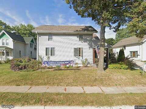 North, IXONIA, WI 53036