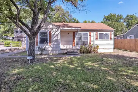 Long Avenue, River Oaks, TX 76114